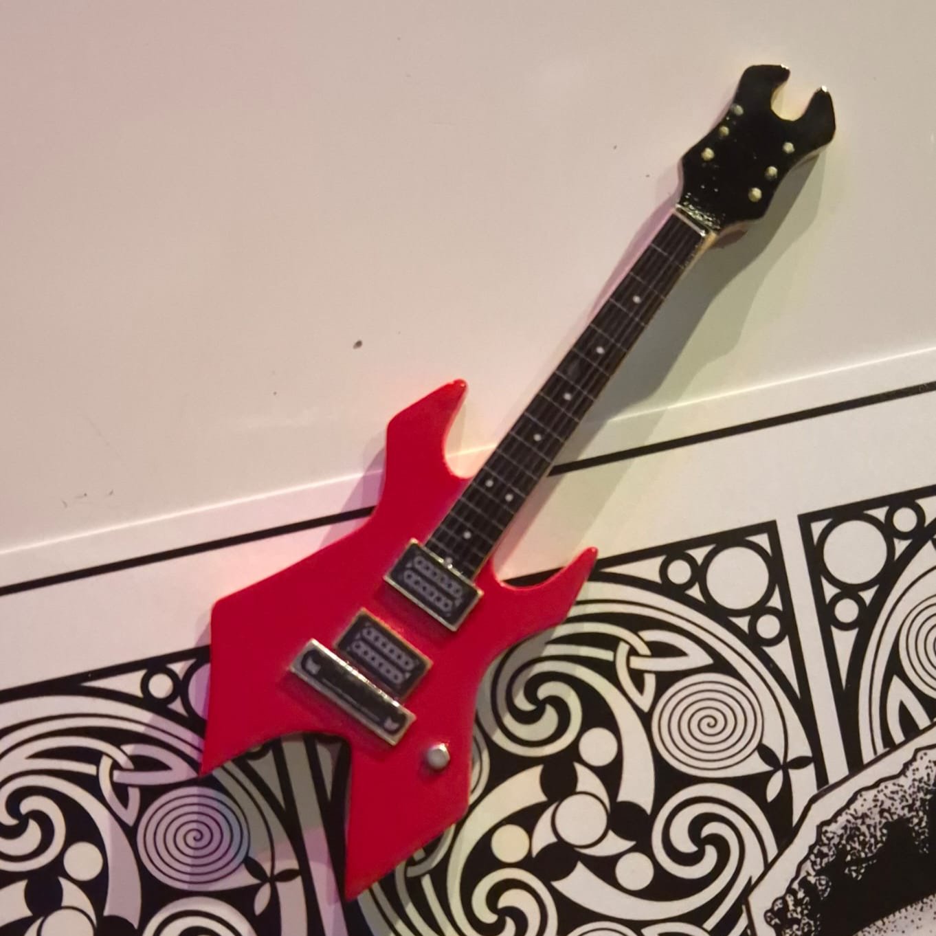 Hard Rock Guitar Magnet