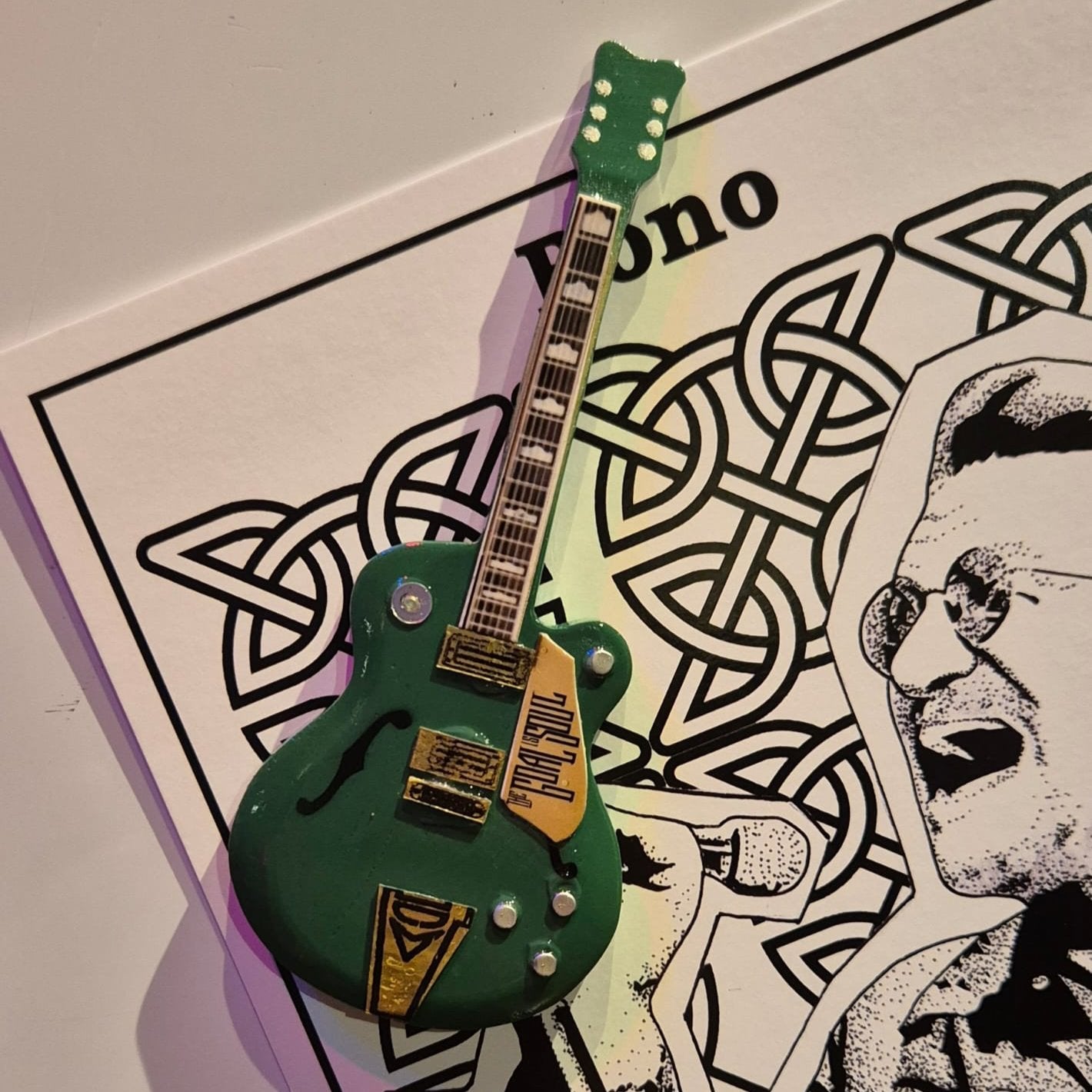 Bono Green Gretsch Guitar Magnet